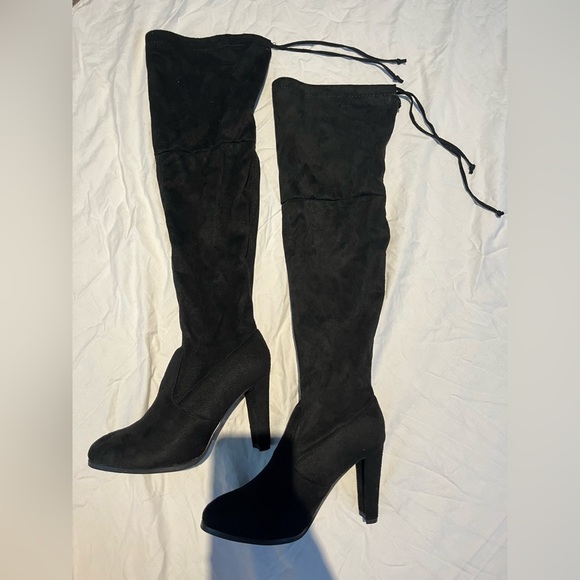 SHEIN HIGH HEElS 7.5 - Picture 2 of 2